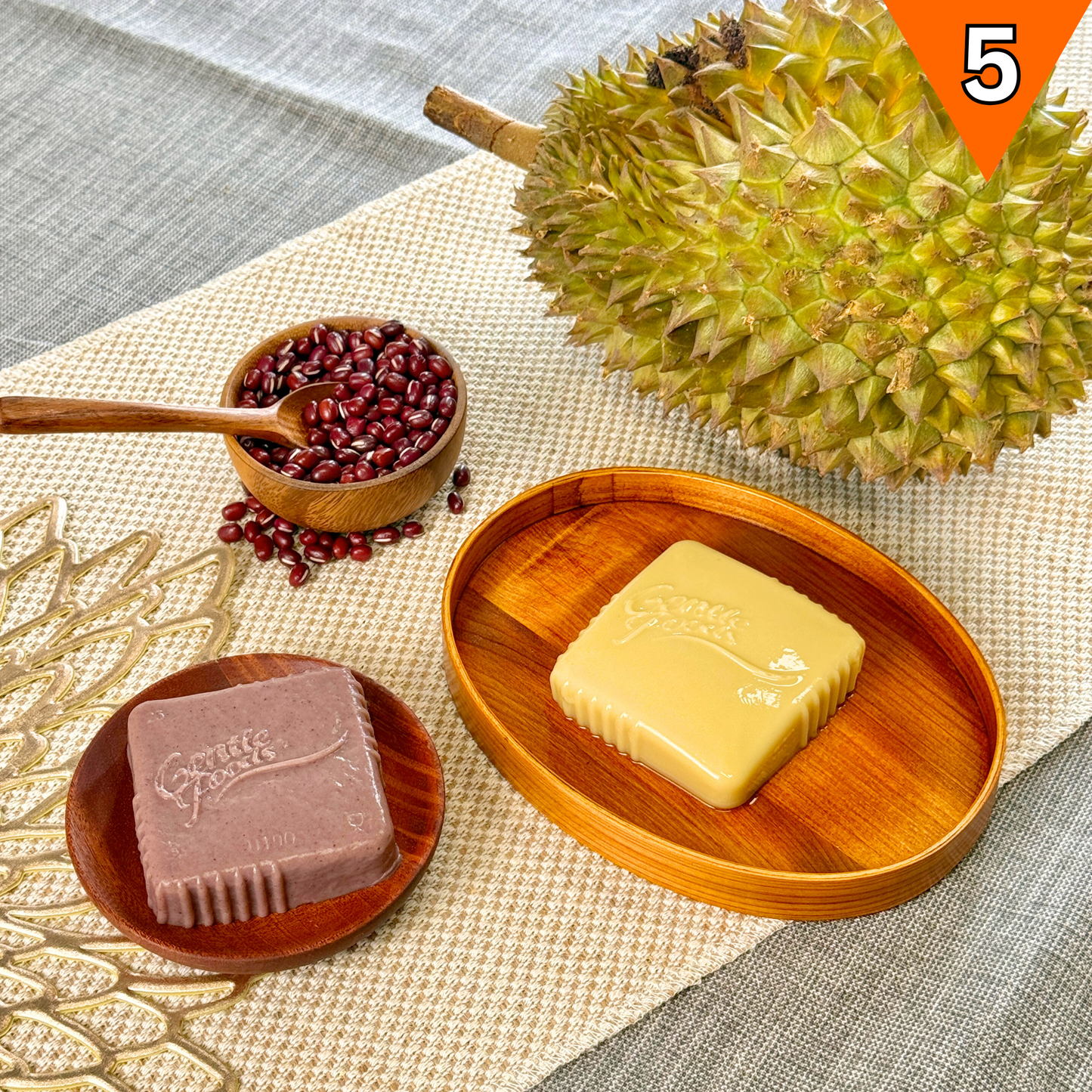 2pc Set with Gift Box: Durian and Red Bean Mooncake